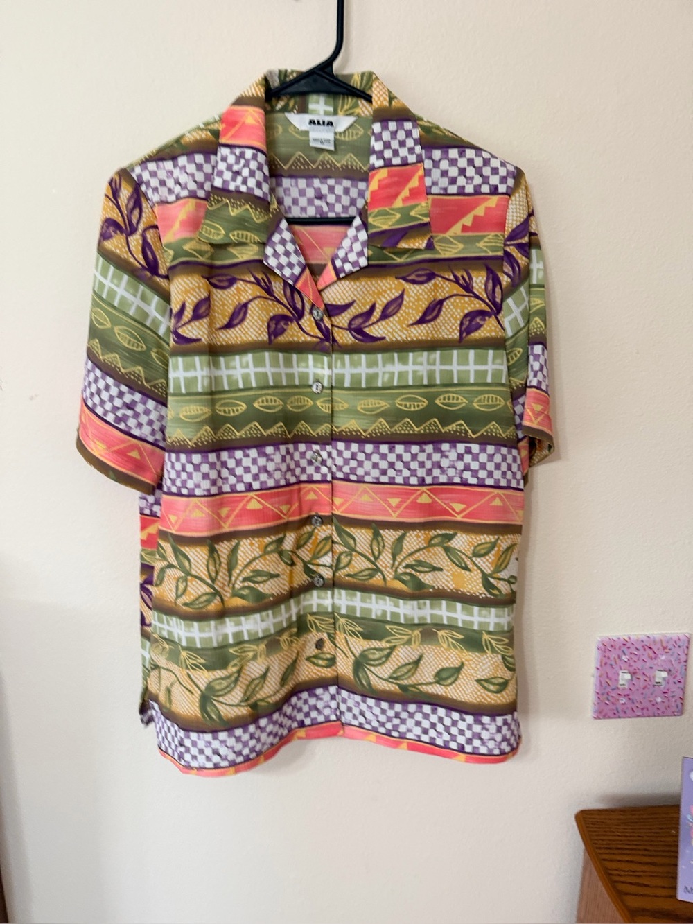 Alia Button shirt size 10 NWOT